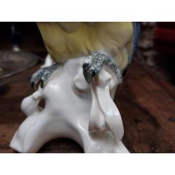 Cacatoès Oiseau En Porcelaine