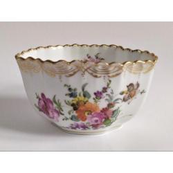 Coupe Festonnée Porcelaine De Dresde