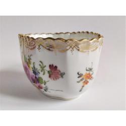 Coupe Festonnée Porcelaine De Dresde