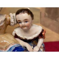 Jolies Figurines En Porcelaine